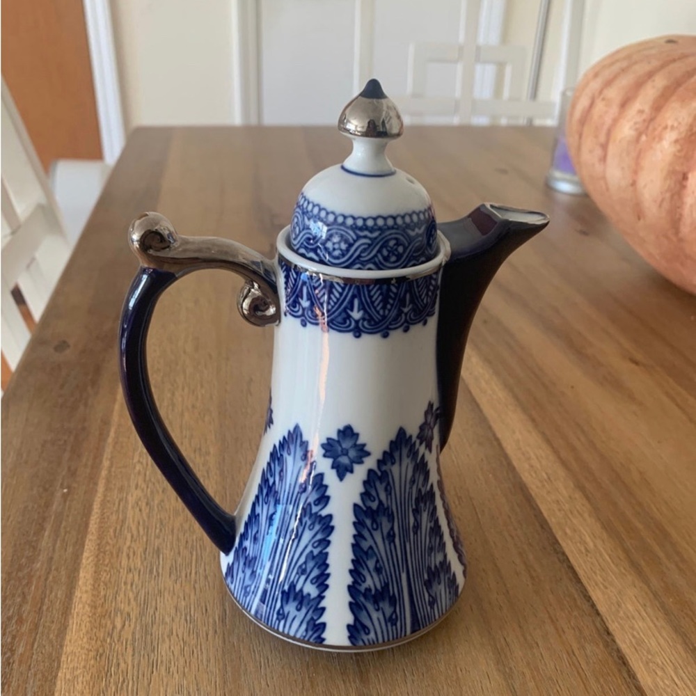 Bombay Chan Teapot Asian Gardens mint